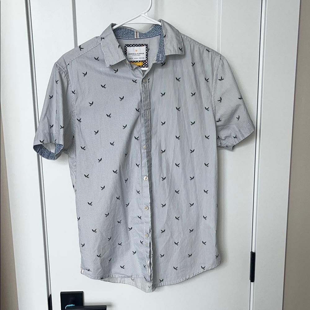 Men's Gray Short Sleeve Shirt